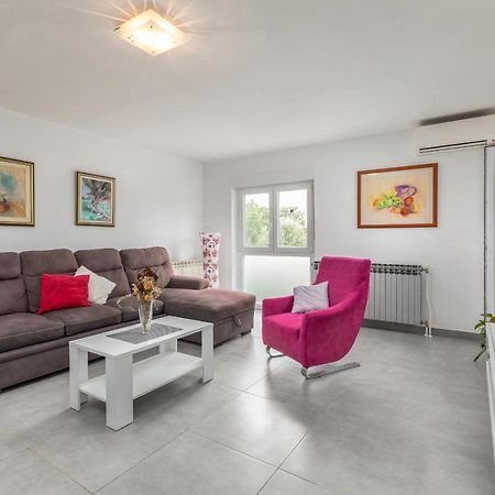 Sweet Apartment Tony Пула Экстерьер фото