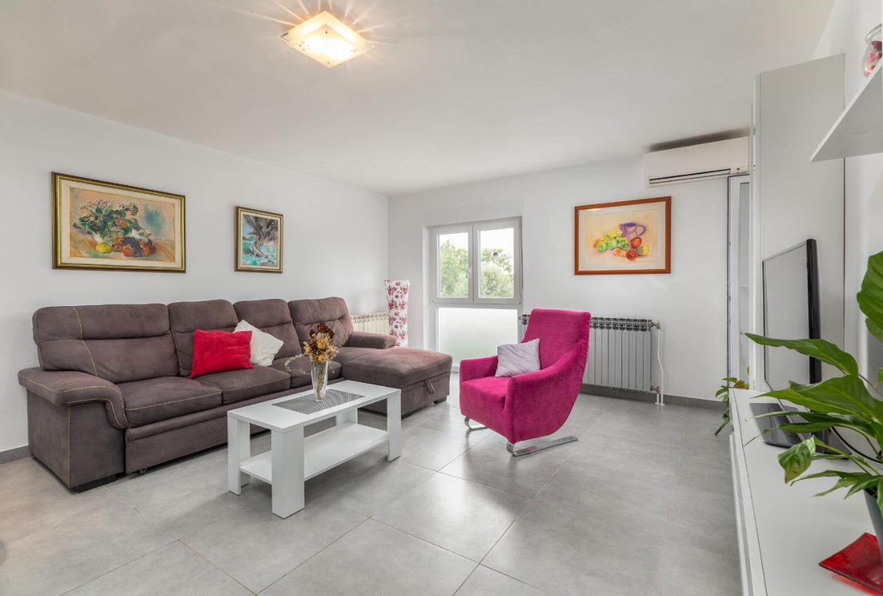 Sweet Apartment Tony Пула Экстерьер фото